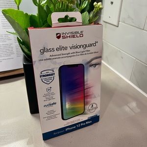 iPhone 12 and 13 Pro Max Invisible Shield